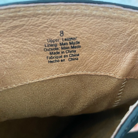 Gently used Kenneth Cole knee high boot. Comfortably fits an 14’ calf. - Picture 3 of 9